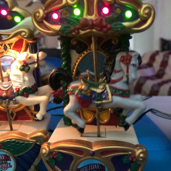 Vintage Carousel 1992 working Mr.Christmas 6 horses 21 favorite carols nonsmoker - Picture 11 of 16